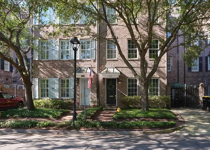 Beautiful 3Bed Townhome In Historic Downtown Savannah